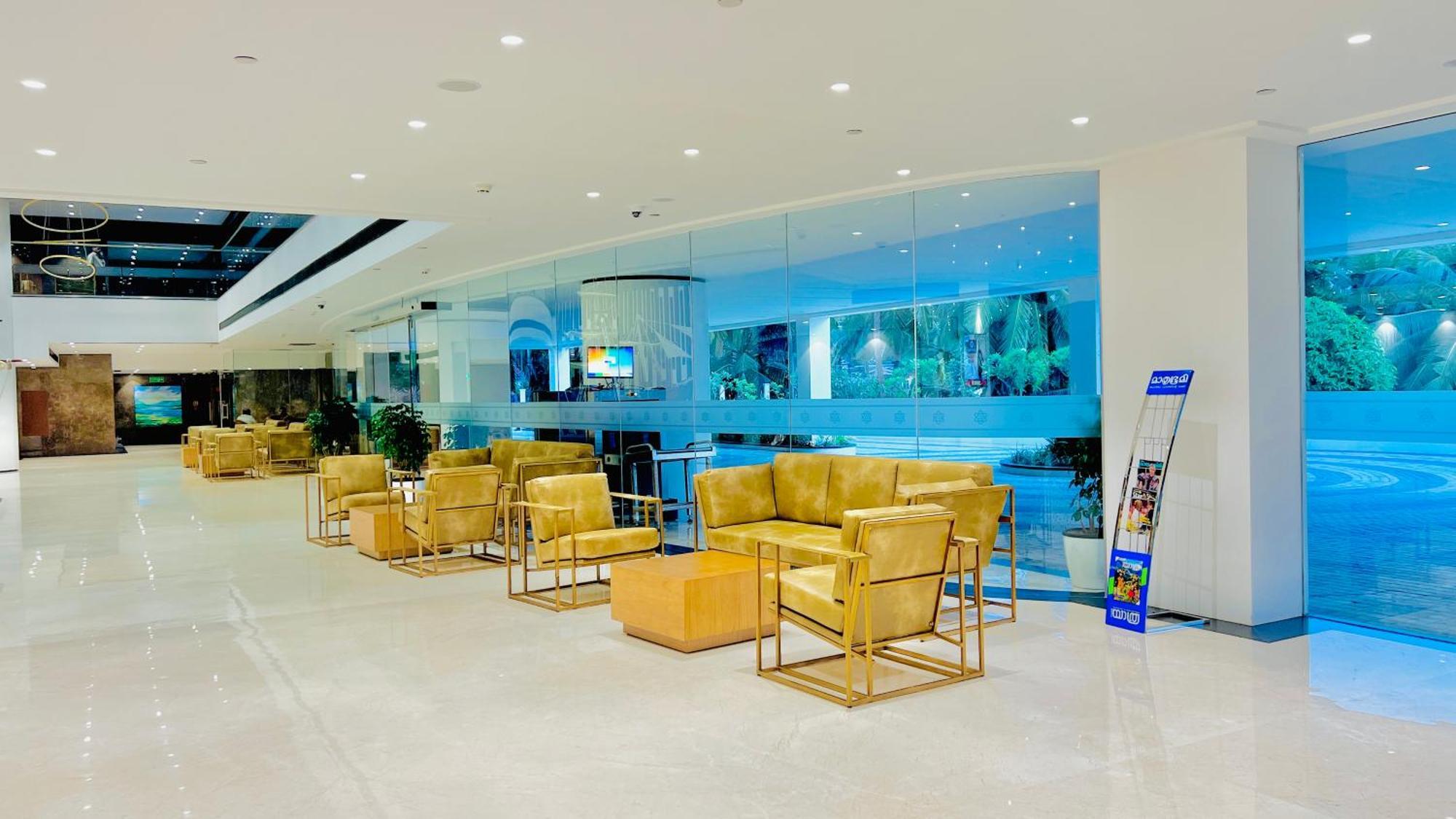 Gokulam Grand Kozhikode Hotel Ngoại thất bức ảnh