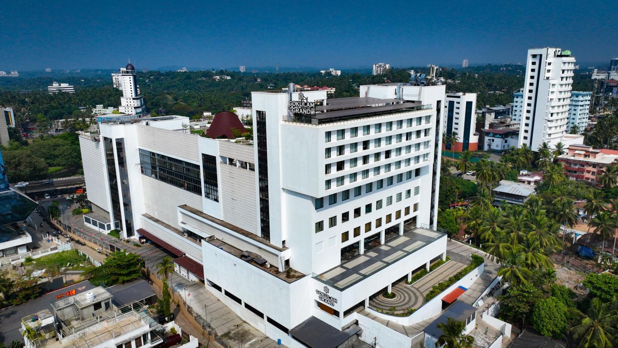 Gokulam Grand Kozhikode Hotel Ngoại thất bức ảnh