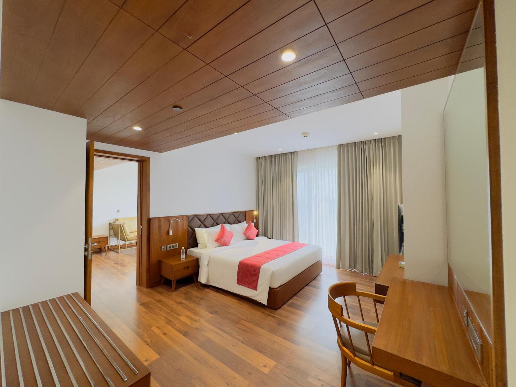 Gokulam Grand Kozhikode Hotel Ngoại thất bức ảnh